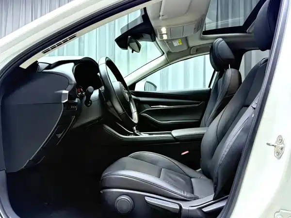 Mazda 3 Axela 2020
