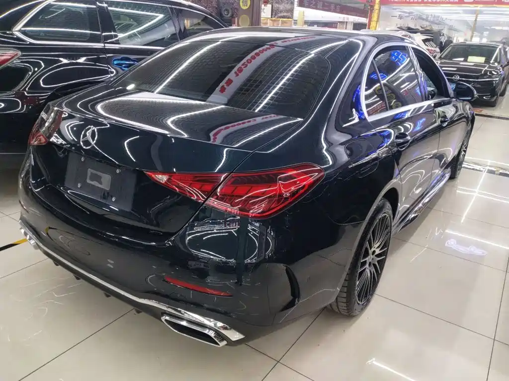 Mercedes-Benz C-Class 2024