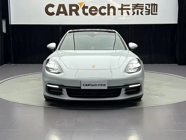 Porsche Panamera 2019