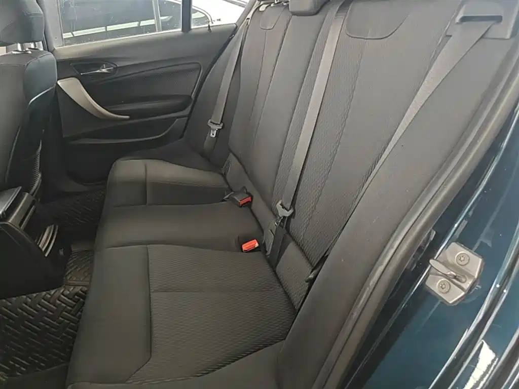 BMW 1 Series 2016 — фото 17