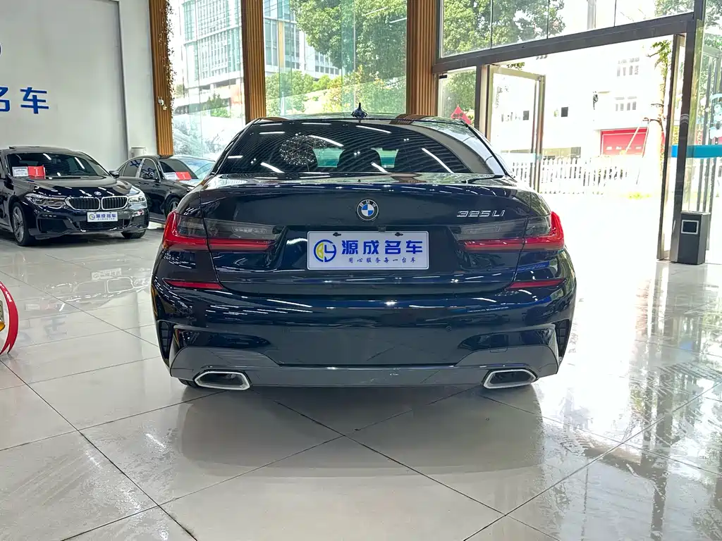 BMW 3 Series 2021