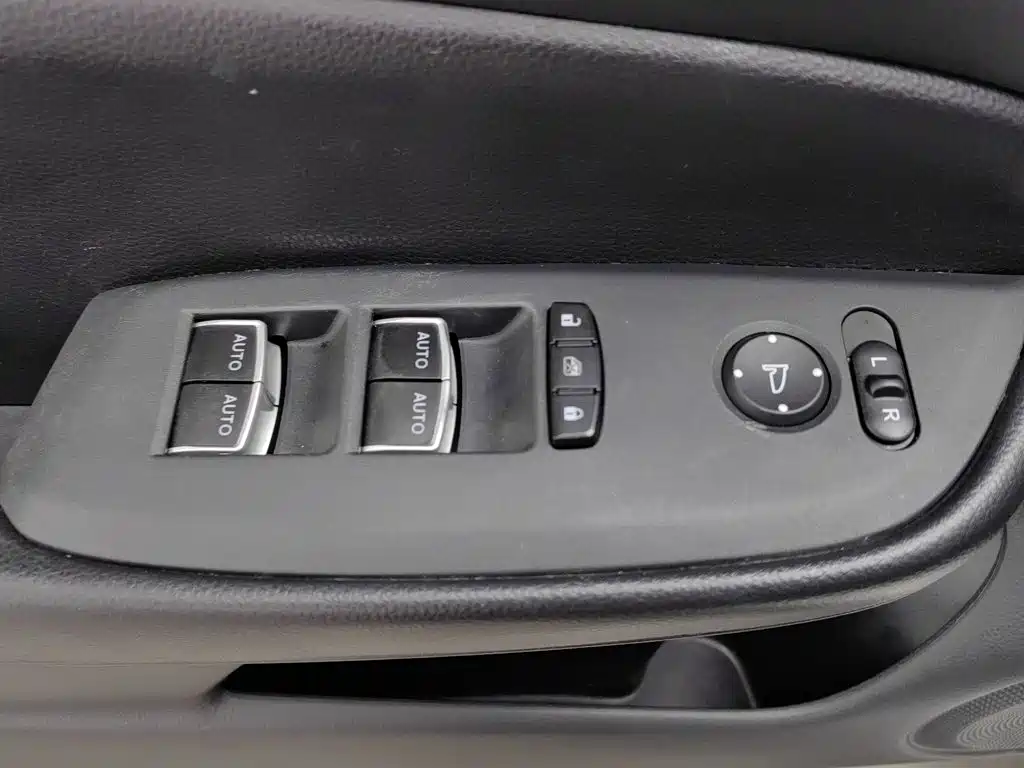 Honda Fit 2023 — фото 9
