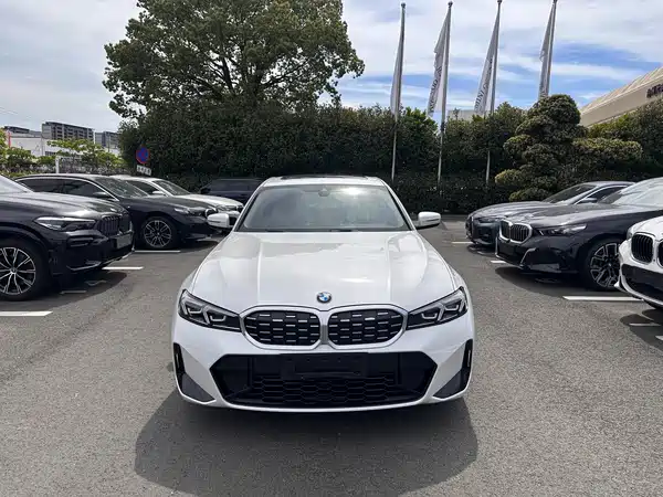 BMW 3 Series 2024