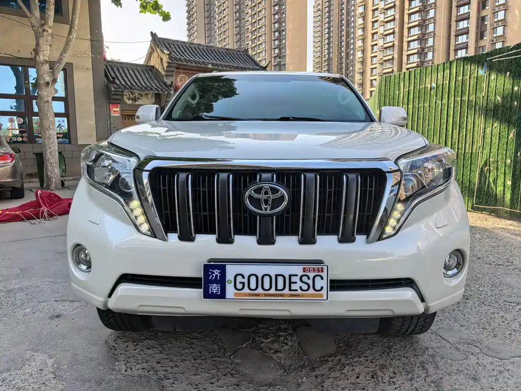 Toyota Prado 2016 — фото 2