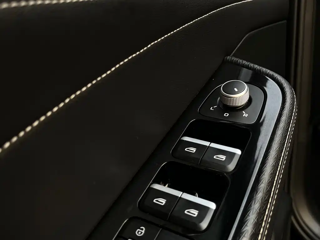 Geely Xingrui 2021 — фото 18