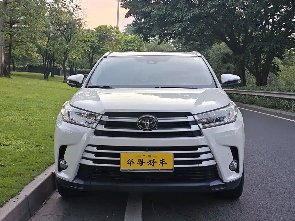 Toyota Highlander 2019 — фото 2