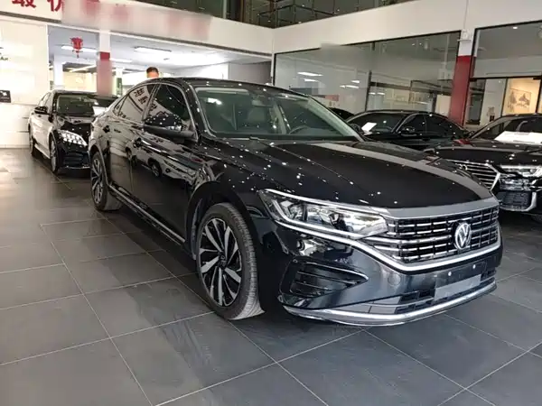 Volkswagen Passat 2021
