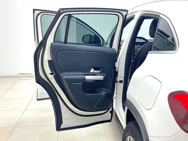 Mercedes-Benz GLA 2020
