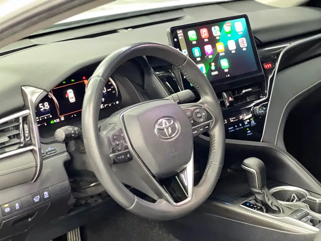 Toyota Camry 2021 — фото 7