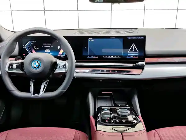 BMW i5 2025