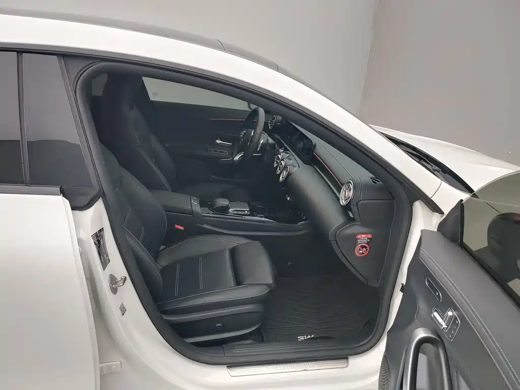 Mercedes-Benz CLA 2020 — фото 15