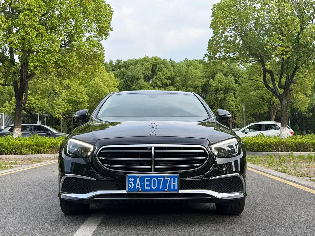 Mercedes-Benz E-Class 2022 — фото 2
