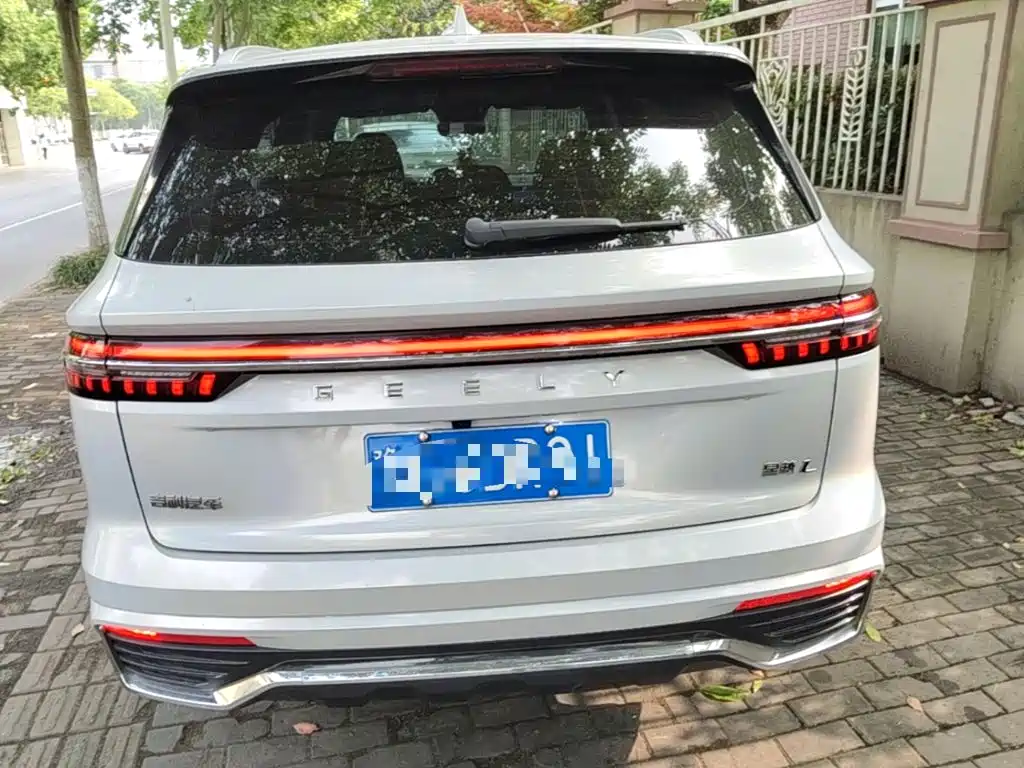 Geely Xingyue L 2023 — фото 4