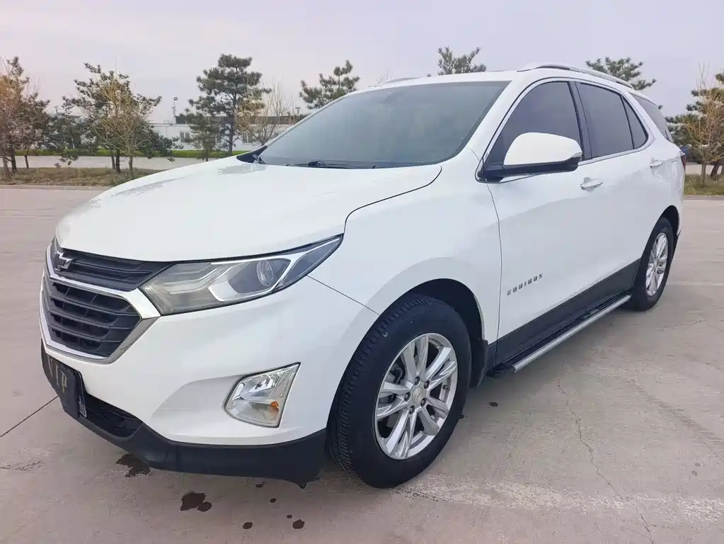 Chevrolet Equinox 2018 — фото 1