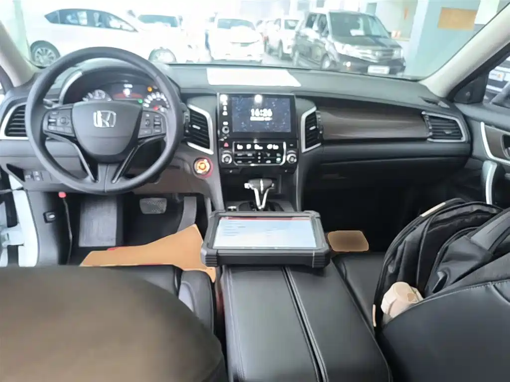 Honda Avancier 2017 — фото 10