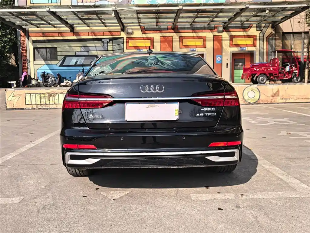 Audi A6L 2023 — фото 20