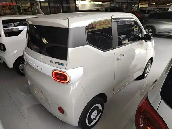 Wuling Hongguang MINIEV 2025