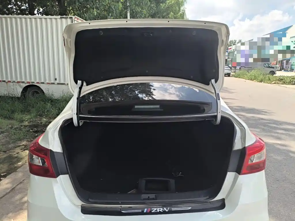 Nissan Sylphy 2025 — фото 19