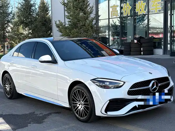 Mercedes-Benz C-Class 2024