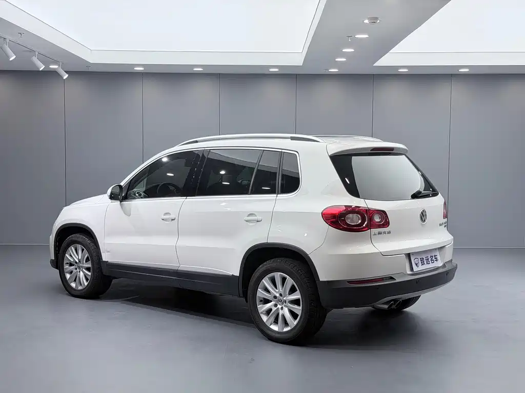 Volkswagen Tiguan 2013 — фото 4