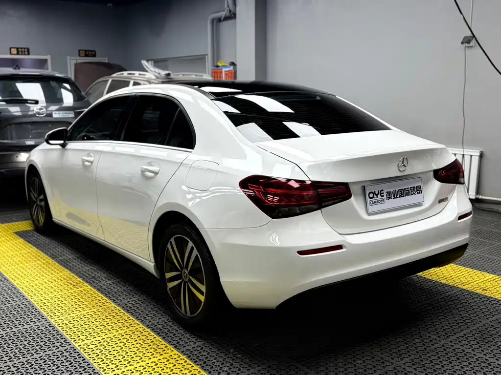 Mercedes-Benz A-Class 2021 — фото 4