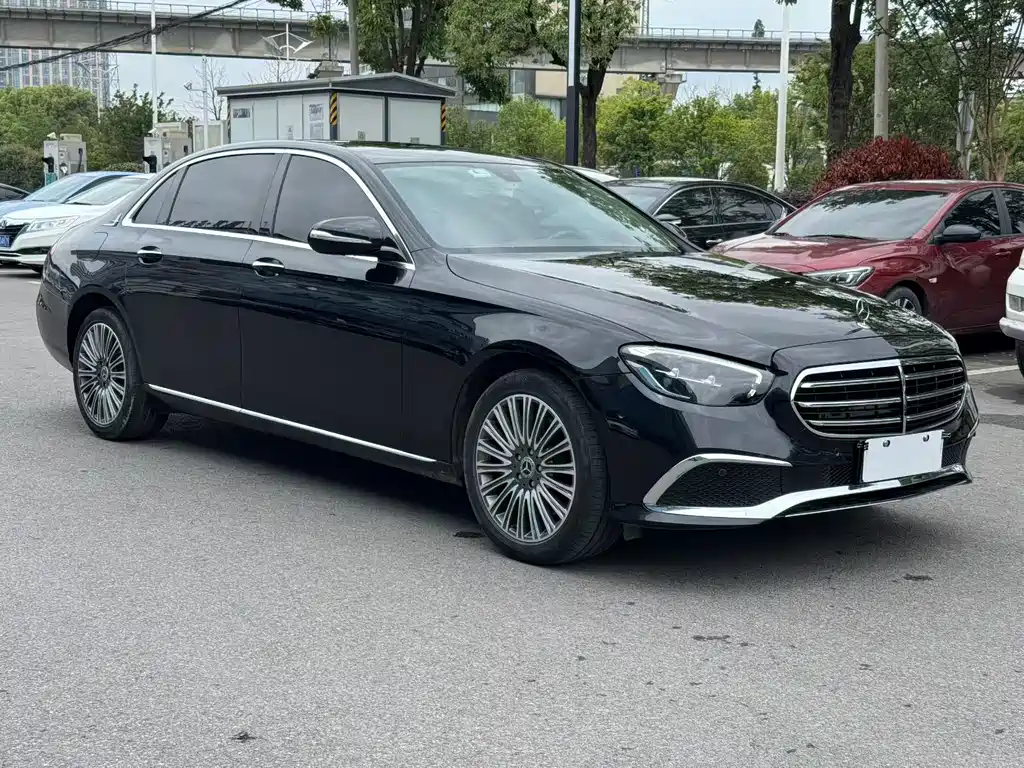Mercedes-Benz E-Class 2018 — фото 3