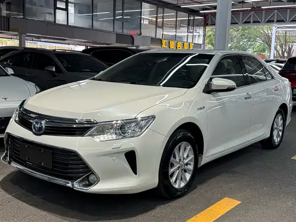Toyota Camry 2016