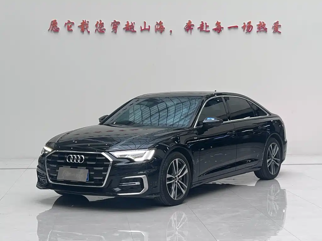 Audi A6L 2022 — фото 1