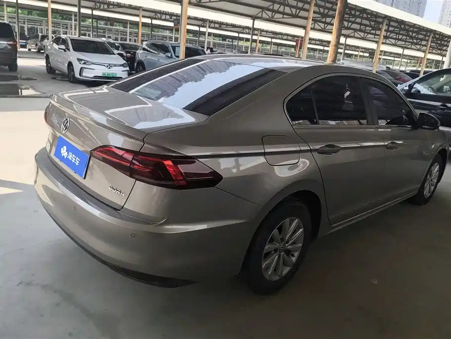 Volkswagen Bora 2021