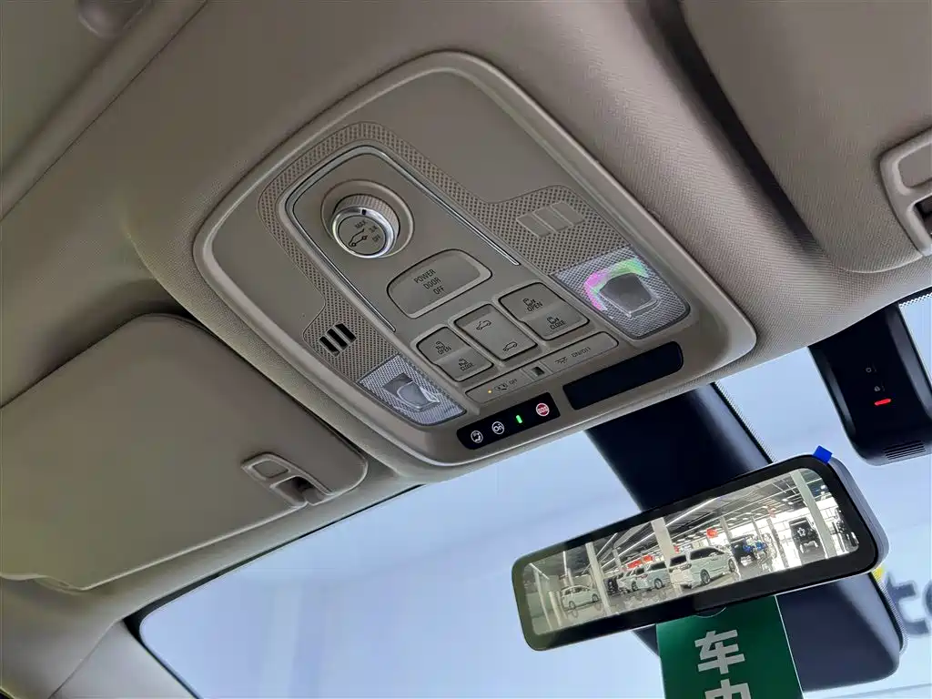 Buick GL8 Hybrid 2025 — фото 24