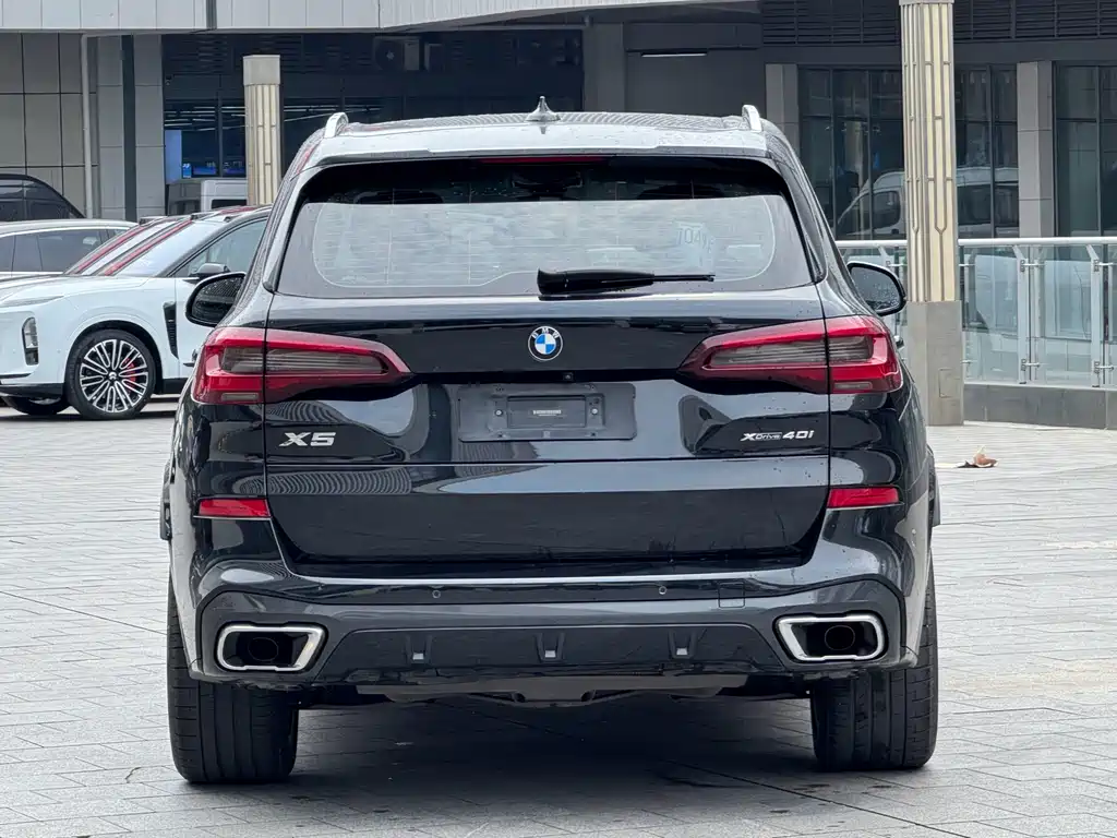 BMW X5 2021