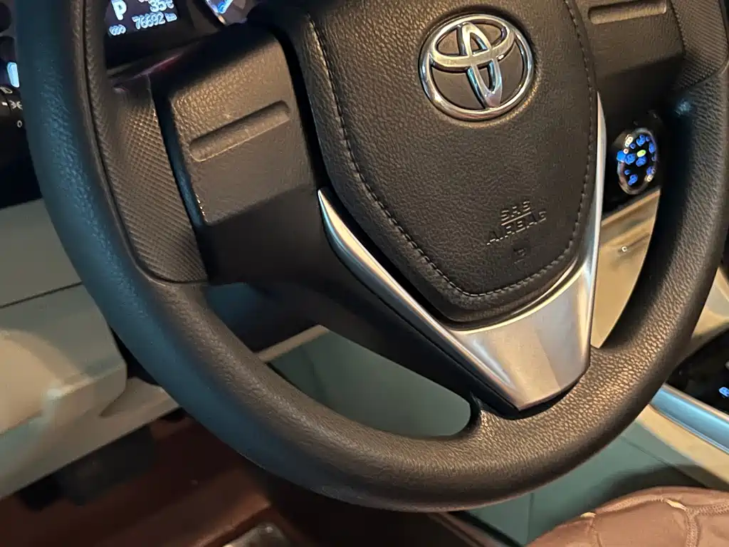 Toyota Corolla 2015 — фото 23