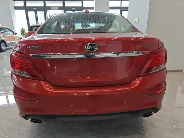 BYD Surui 2015