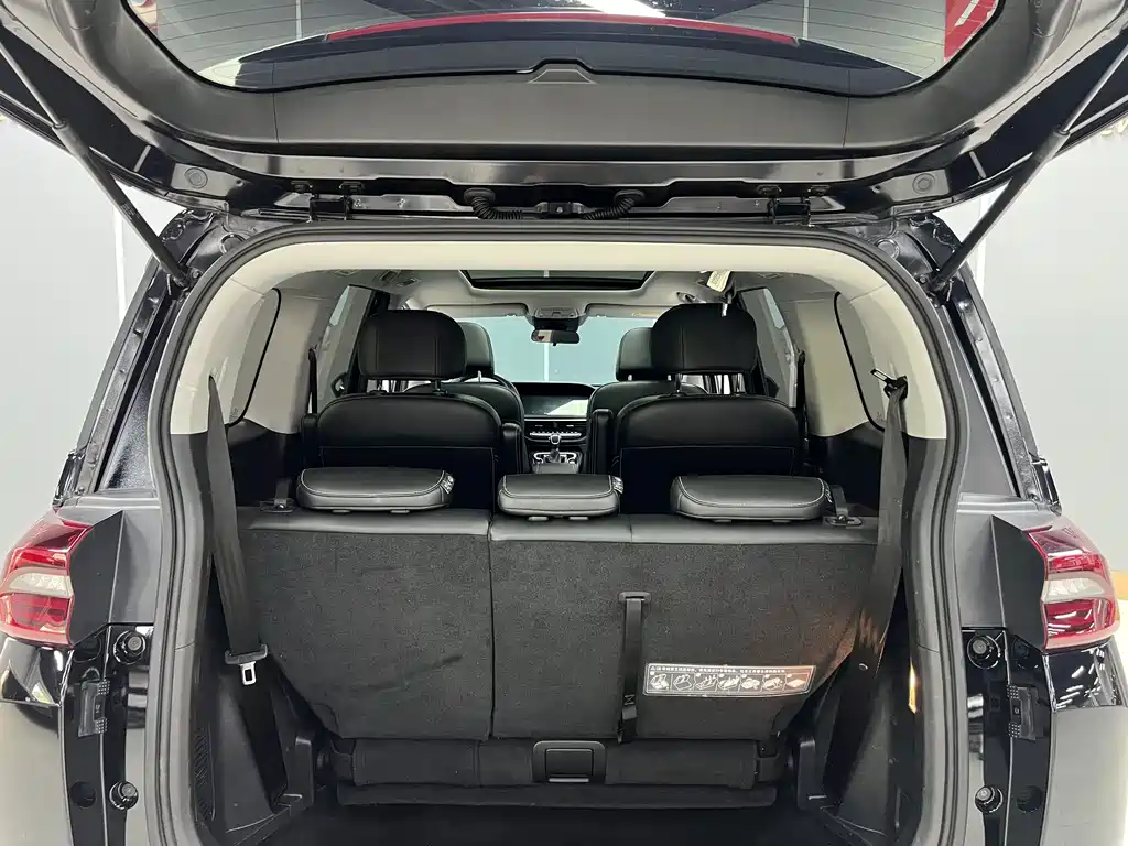 GAC Trumpchi M6 2022 — фото 28
