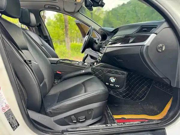 BMW 5 Series 2012