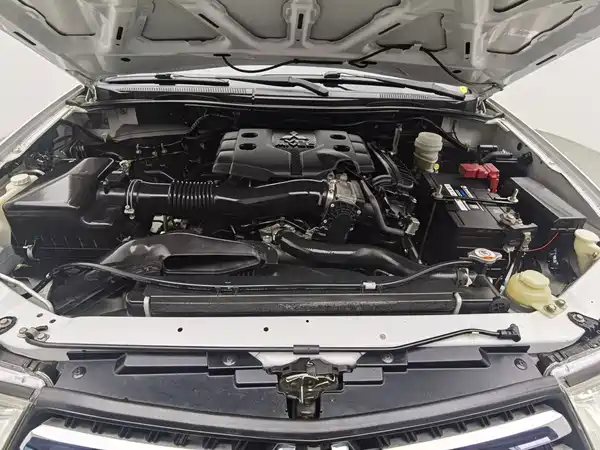 Mitsubishi Pajero Jinchang 2015