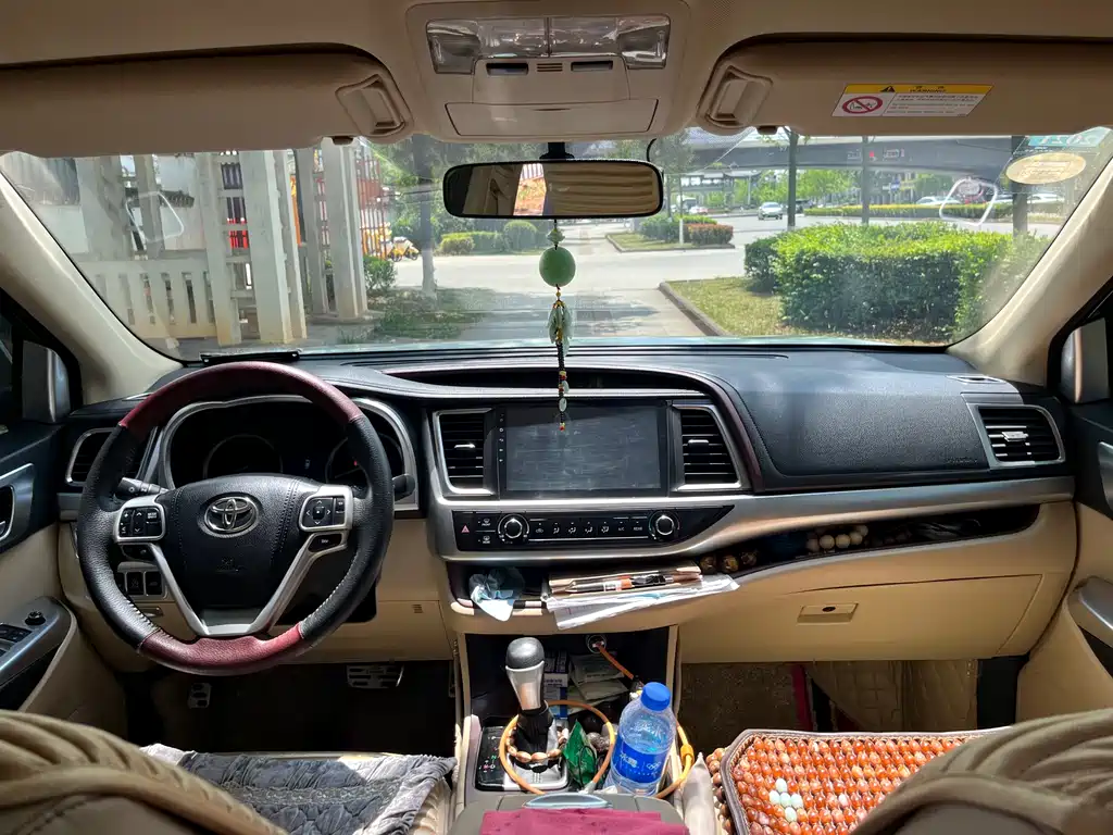 Toyota Highlander 2017 — фото 9