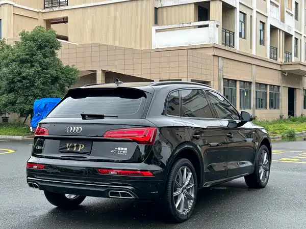 Audi Q5L 2025