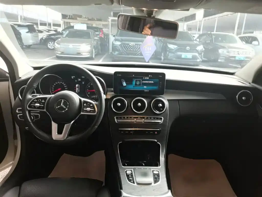 Mercedes-Benz C-Class 2019 — фото 10