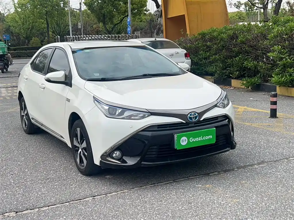 Toyota Levin Twin Engine E+ 2019 — фото 12