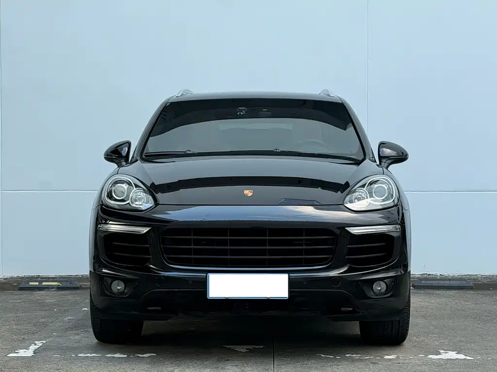 Porsche Cayenne 2017 — фото 2