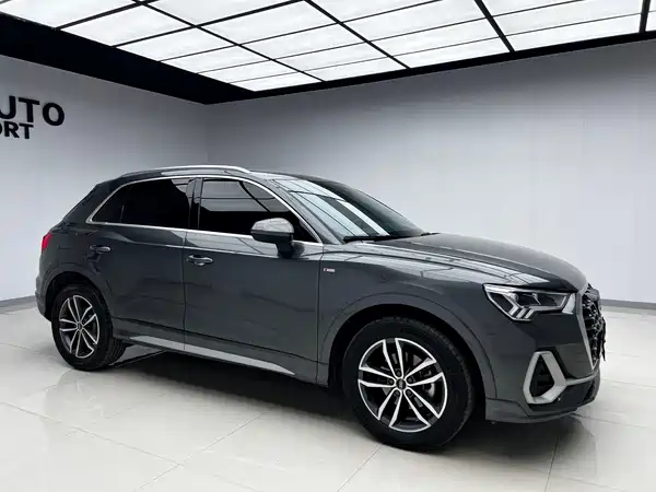 Audi Q3 2021
