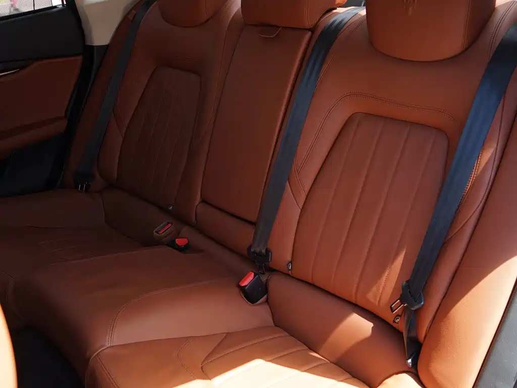 Maserati Quattroporte 2014 — фото 17