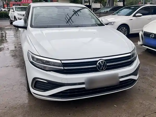 Volkswagen Bora 2024