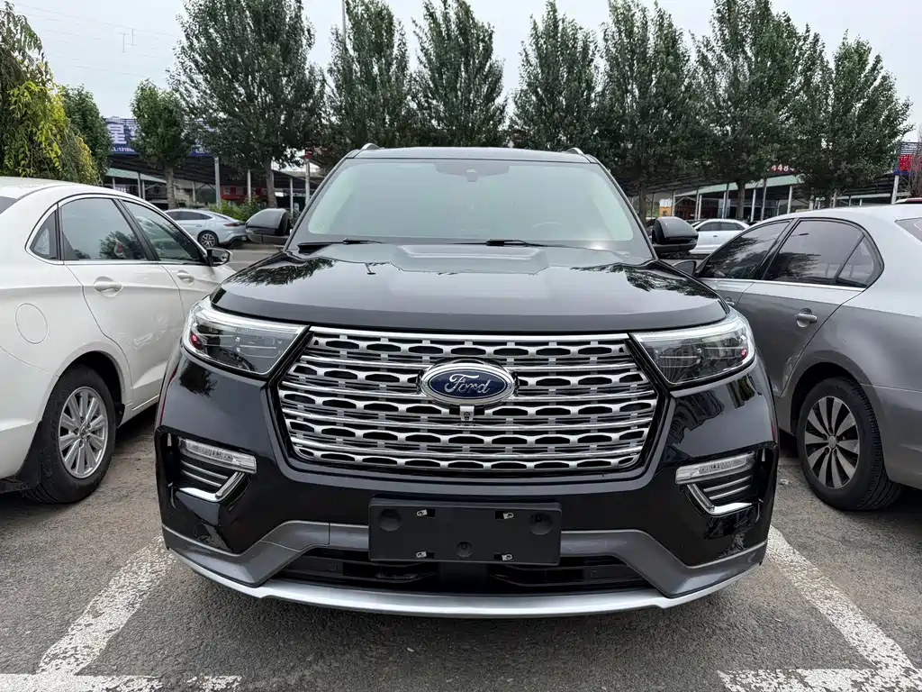 Ford Explorer 2022 — фото 2