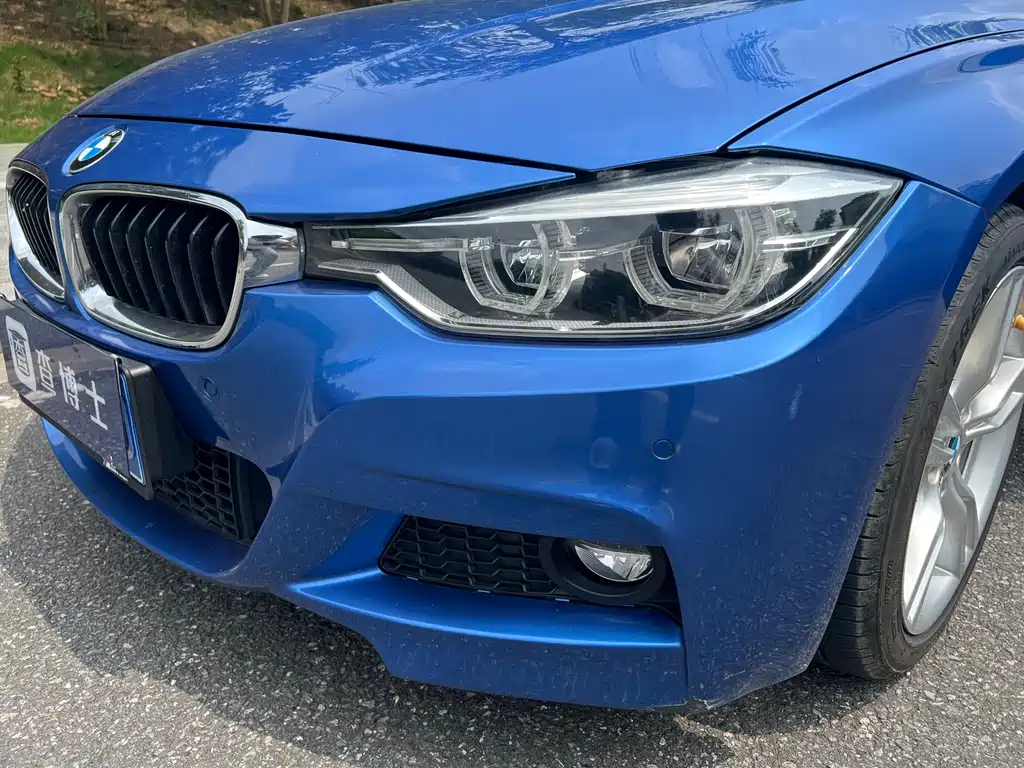 BMW 3 Series 2018 — фото 16