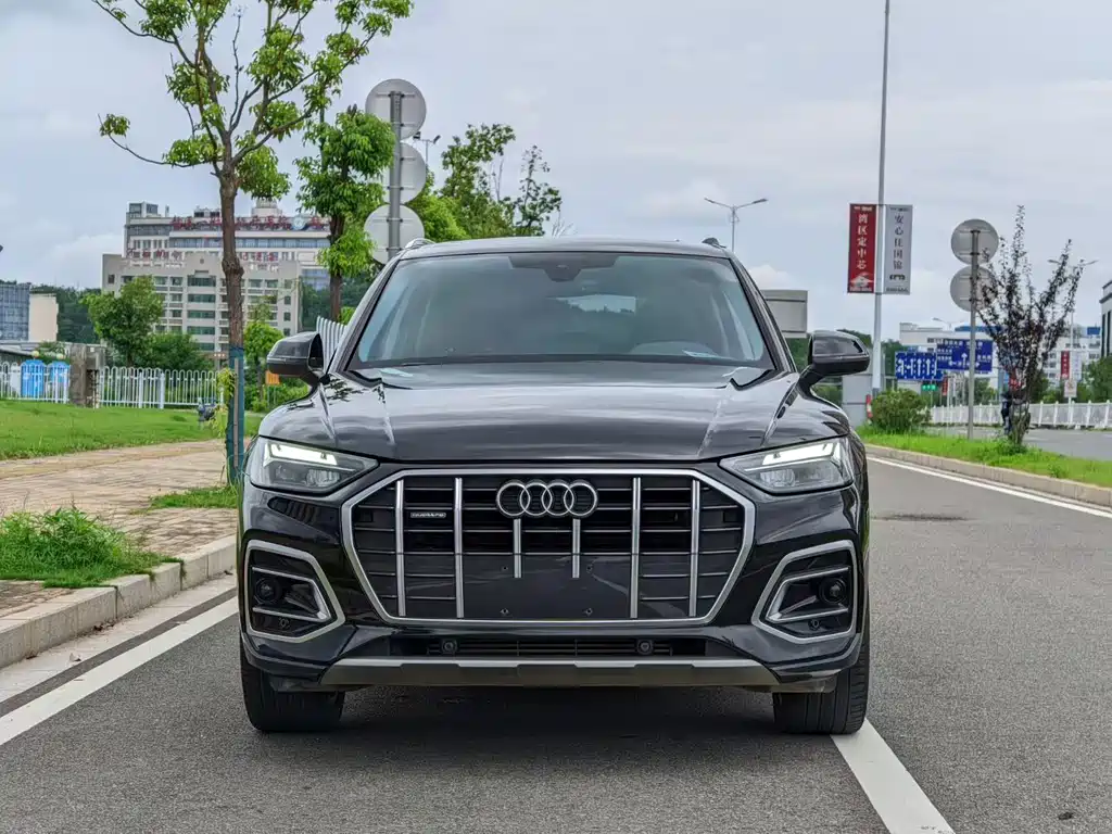 Audi Q5L 2022