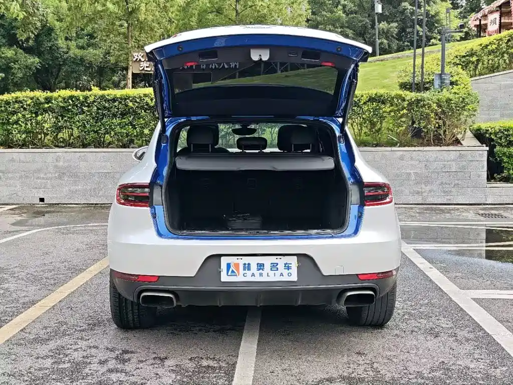 Porsche Macan 2016 — фото 26