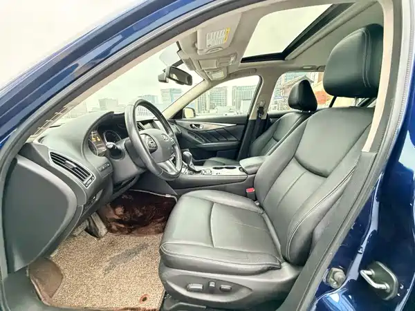 Infiniti Q50L 2017
