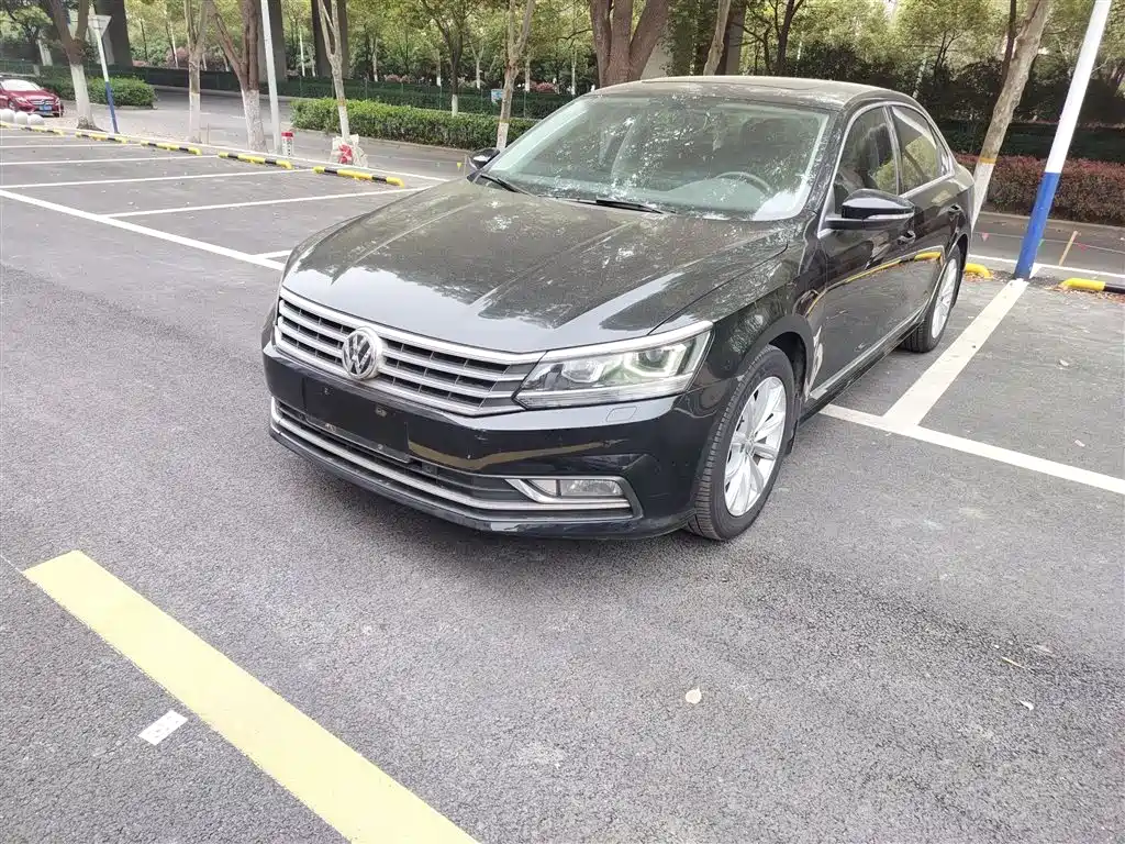 Volkswagen Passat 2016 — фото 18